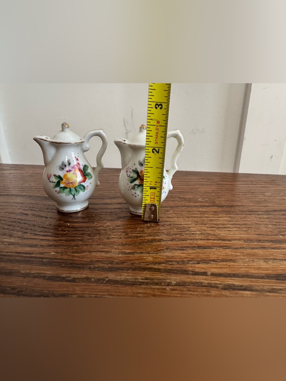 Tea cup Salt and Pepper Shakers - Picture 4 of 4